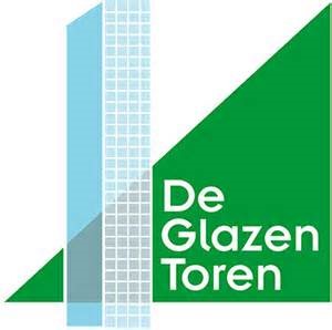 De Glazen Toren is het laatste monumentale kunstwerk van de glaskunstenaar Willem Heesen (1925-2007). Het 5 meter hoge kunstwerk heeft voor het van Gogh Museum in Amsterdam gestaan. Daar moest het plaatsmaken voor de verbouwing en werd het overgedragen aan het Nationaal Glasmuseum. In het kader van de ontwikkeling van een "Glasroute" in Leerdam zal het werk dit jaar op een prachtige plaats aan de Linge worden geplaatst, nadat het eerst grondig is gerestaureerd. Stichting Strand Links heeft een bedrag van 10.000 euro ter beschikking gesteld om dit p[roject te realiseren. 